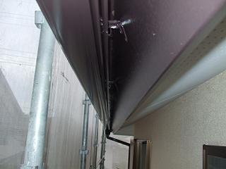 破風雨トイ　東側