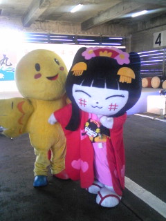 人気コンビ「はばタンとやちにゃん」