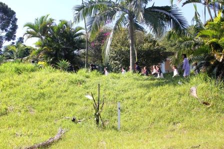 体育館から教室へ