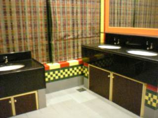 ハイランドホテルロビー化粧室２