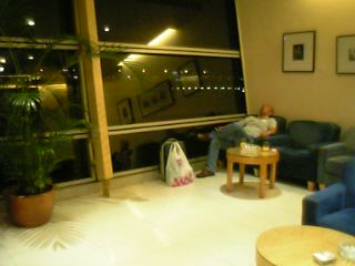 ラウンジ喫煙室