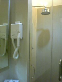 シャワールーム３
