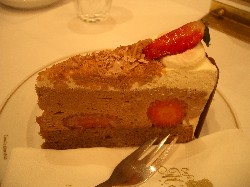 Cafe Morzart Strawberry torte