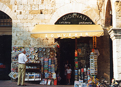 サンジミニャーノお土産屋さん