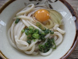 池上製麺所　冷かけ卵