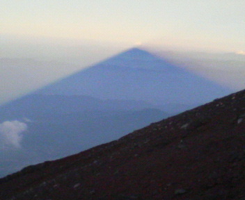 ２００７０８富士山、影富士.jpg