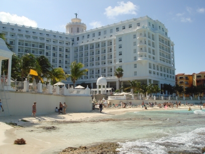 Riu Americana