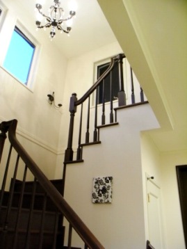 キャンバスのある玄関