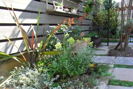 フロントガーデン