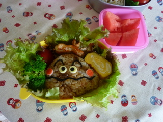 カレーパンマン弁当