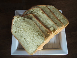 抹茶ミルク食パン２