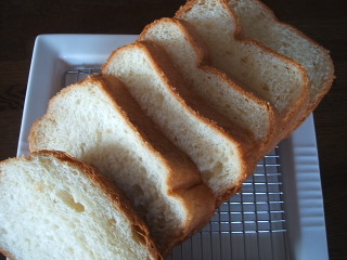 リッチ食パン