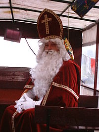 200px-Sinterklaas-zittend.JPG