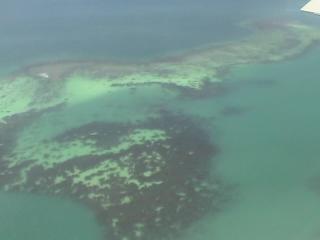 セイシェルはおもっていたより環礁が少ない。上空もやや物足りない