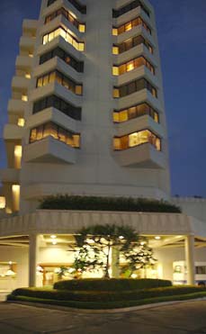 20071110ｻﾞ･ﾅﾊﾃﾗｽ_1