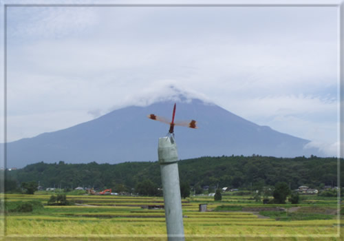 富士山　西南西　8