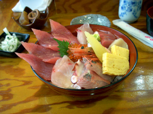 魚河岸の海鮮丼１