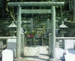 坂本龍馬・中岡慎太郎の墓