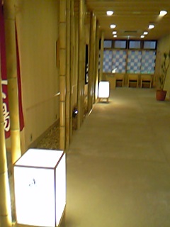 06年7月23日箱根「水の音」大浴場廊下