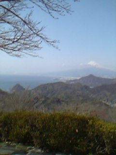 06年3月6日葛城山から富士山と駿河湾