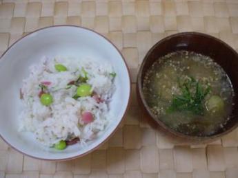 なすのごまみそ汁とごはん