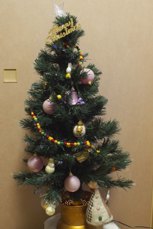 20081124　クリスマスツリーとぷっくりさん