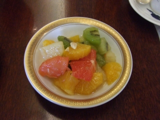 3皿目