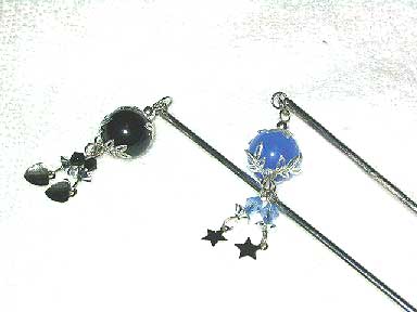 モチーフアップ。ブルー１とブラック。