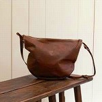 small-leather　shoulder　bag.jpg