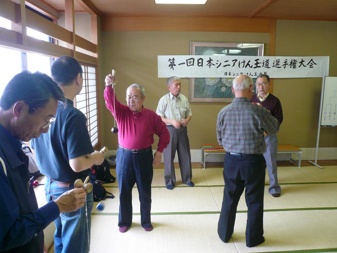 09.02.22 シニア（大会に向けての技の練習）.JPG