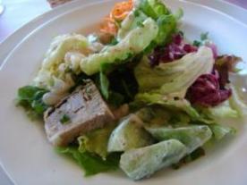 コースのサラダ