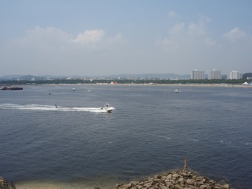 07.08.25 [2] 海だ！.jpg