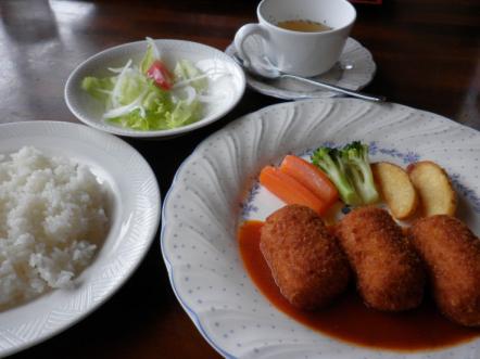 レストラン匠のカニクリームコロッケのセット