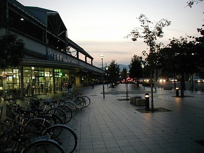 JR花園駅前20051105