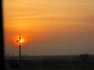 名古屋の帰りみちの夕日