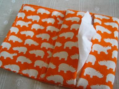 ティッシュケース1