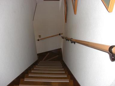 階段の手すり取り付け (6).JPG