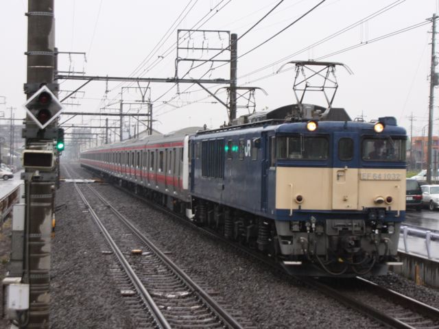 EF64_1032+E233系5000番台第4編成