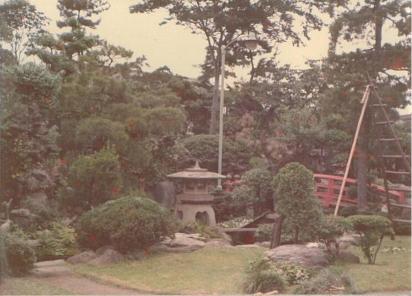岩田邸にて77年ごろ4.jpg