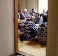 よっばらい男子がわらわらと・・・