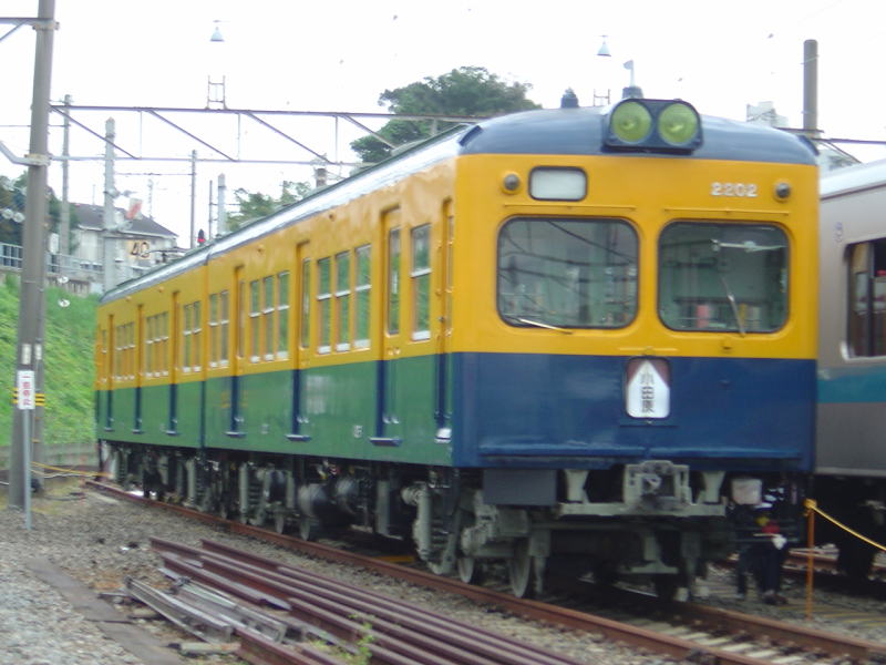 2005-10-16 22:42:51