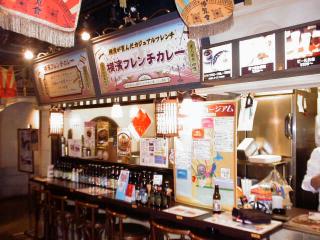 カレーミュージアム・店内２縮小