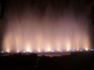 grand indonesia噴水ショーピンク