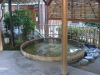 伊豆長岡温泉 湯屋 光林　樽風呂