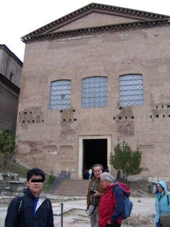 フォロ・ロマーノ 元老院議場