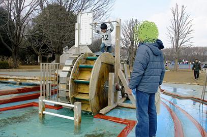 水車漕ぎ.jpg