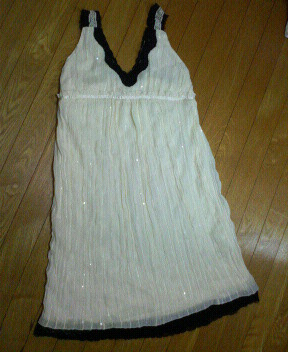 白ワンピ.jpg
