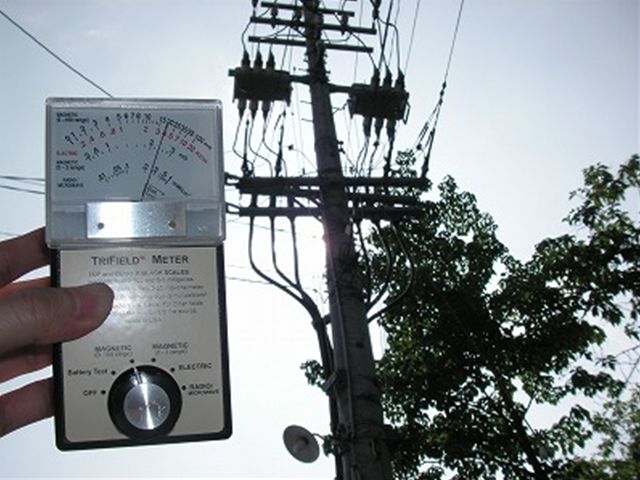 電磁波_R.jpg
