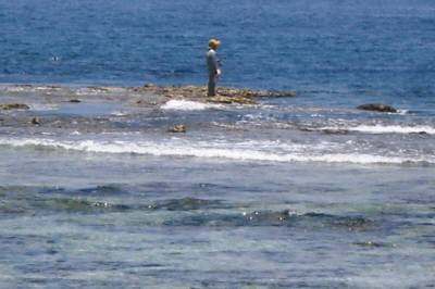 リーフで釣る人