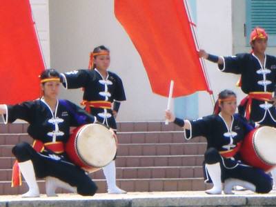 エイサー・女性も